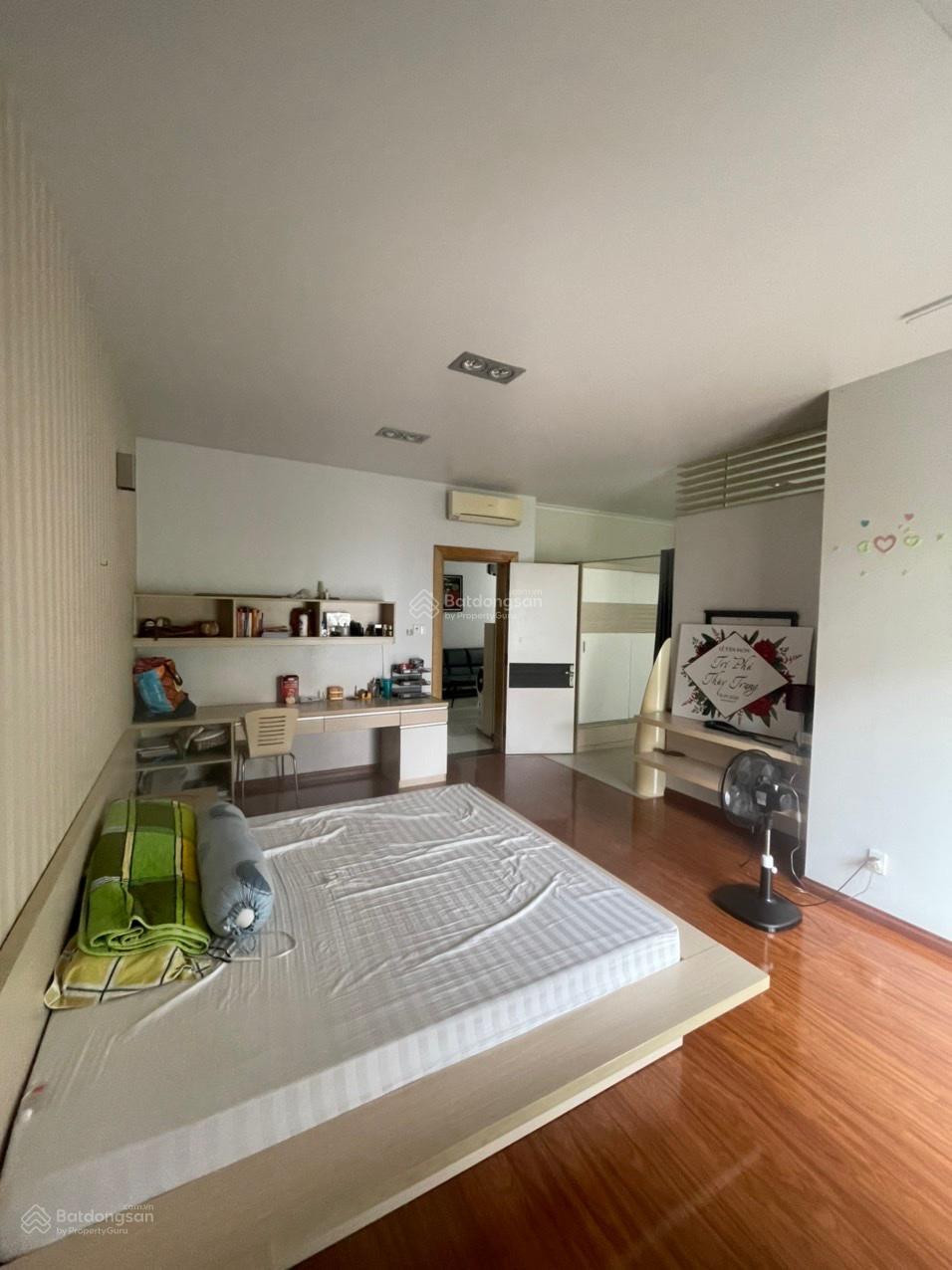 Cho thuê nhà 7.5x20m Him Lam Kênh Tẻ full nội thất giá 55T/tháng