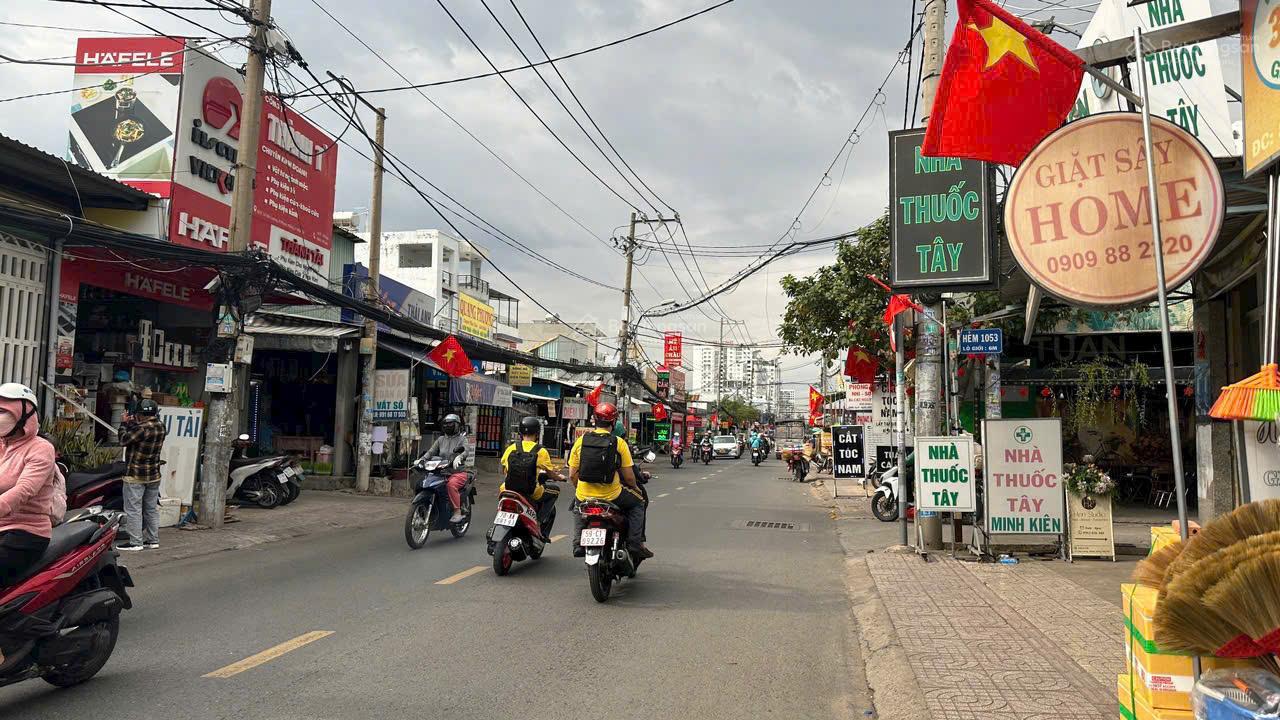 Cho thuê mặt bằng kinh doanh phù hợp mở showroom tại Lê Văn Lương - Phước Kiển - Nhà Bè