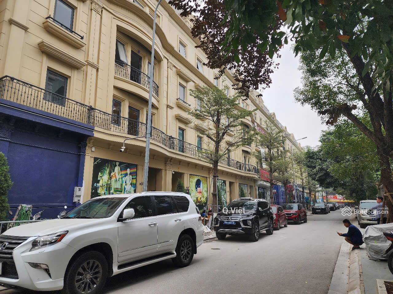 nhà phố Nguyễn Xiển 118m 6 tầng căn góc 3 mặt thoáng view thoáng kinh doanh Vip