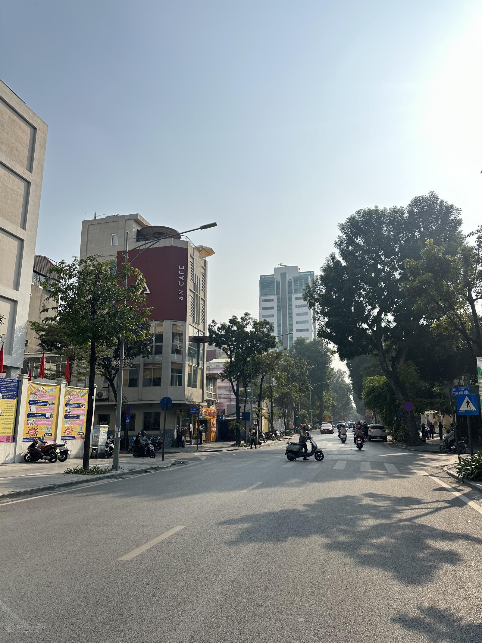 CHÍNH CHỦ CẦN BÁN GẤP NHÀ PHỐ HẠ HỒI TRẦN HƯNG ĐẠO HOÀN KIẾM 6 TẦNG MT 6M 4 NGỦ GIÁ 10.2 TỶ