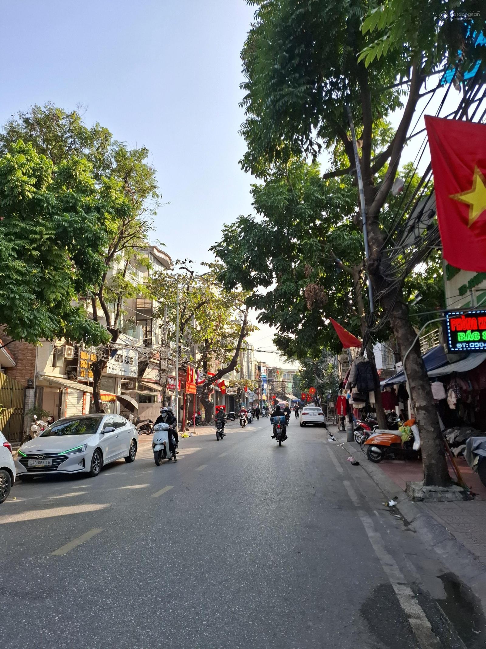 Chỉ hơn 7 tỷ sở hữu ngay căn nhà mặt đường Miếu Hai Xã 4 tầng kinh doanh buôn bán sầm uất