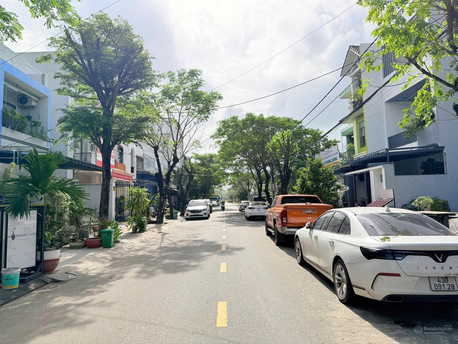 Chào bán -lô đất đường 7m5 Lên SN : 123 Nguyễn Quang Lâm - Hòa Xuân - Đà Nẵng.
-Cạnh Góc