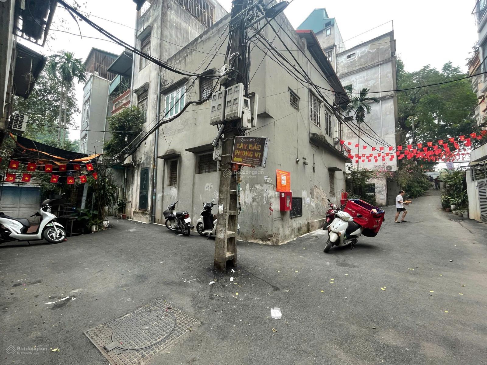 Bán nhà sát phố 2 thoáng cách 5m ô tô tránh 8,8 tỷ 48m2, 3 tầng, MT 3m Hoàng Hoa Thám, Tây Hồ