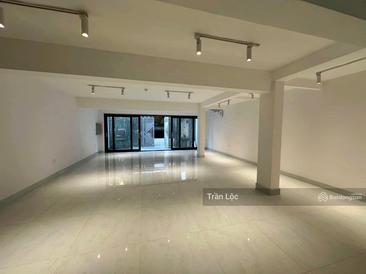 Chính chủ cần bán nhà 6 tầng phố Nguyễn Tuân, Ngụy Như Kon Tum, Khuất Duy Tiến. Chính chủ cần bán nhà 6 tầng phố Nguyễn Tuân, Ngụy Như Kon Tum, Khuất Duy Tiến.