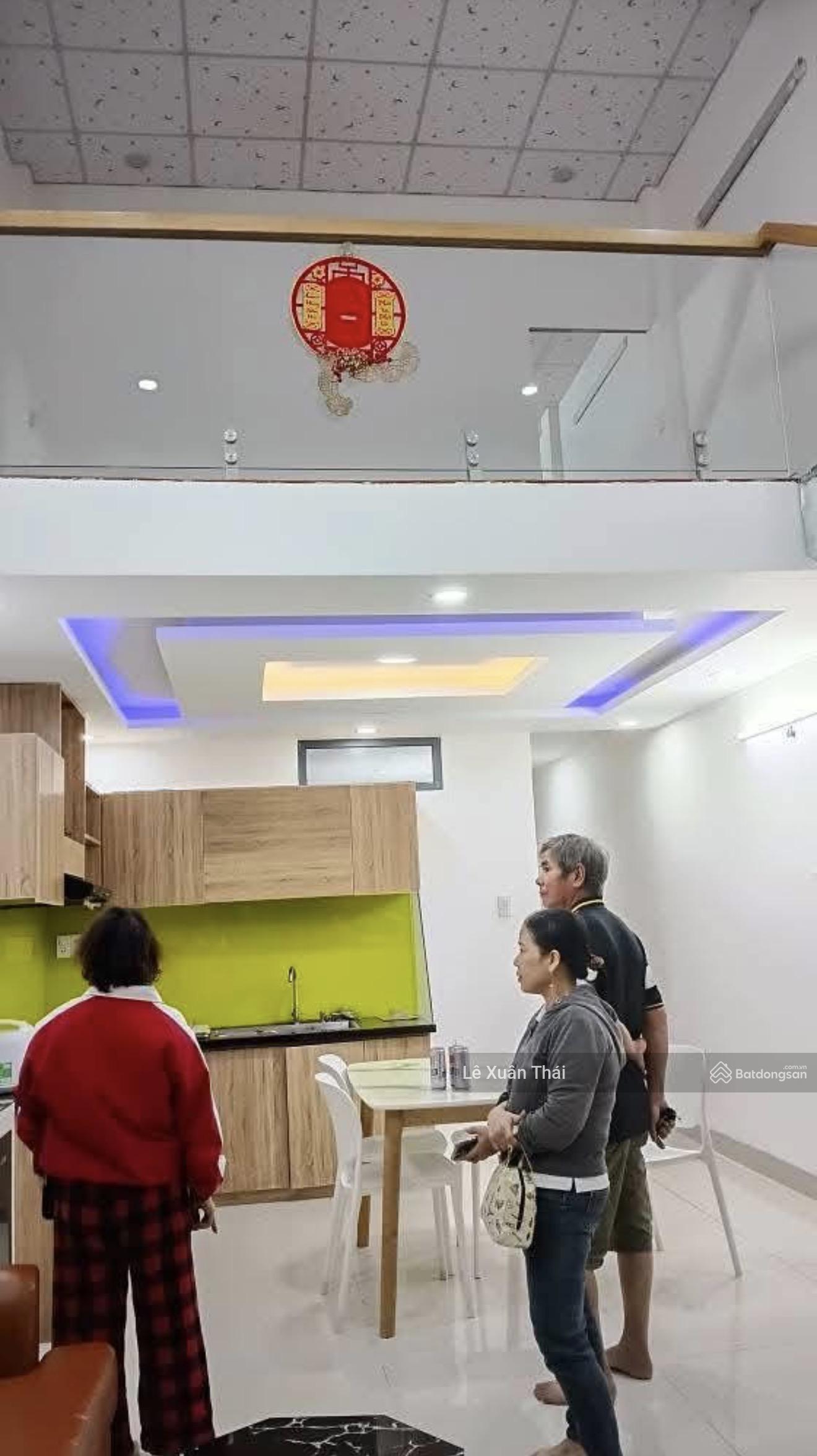 Bán gấp nhà 3 tầng 33m2, ngang 3.6m hậu 4m. Chỉ 3.7 tỷ, Lạc Long Quân Q11