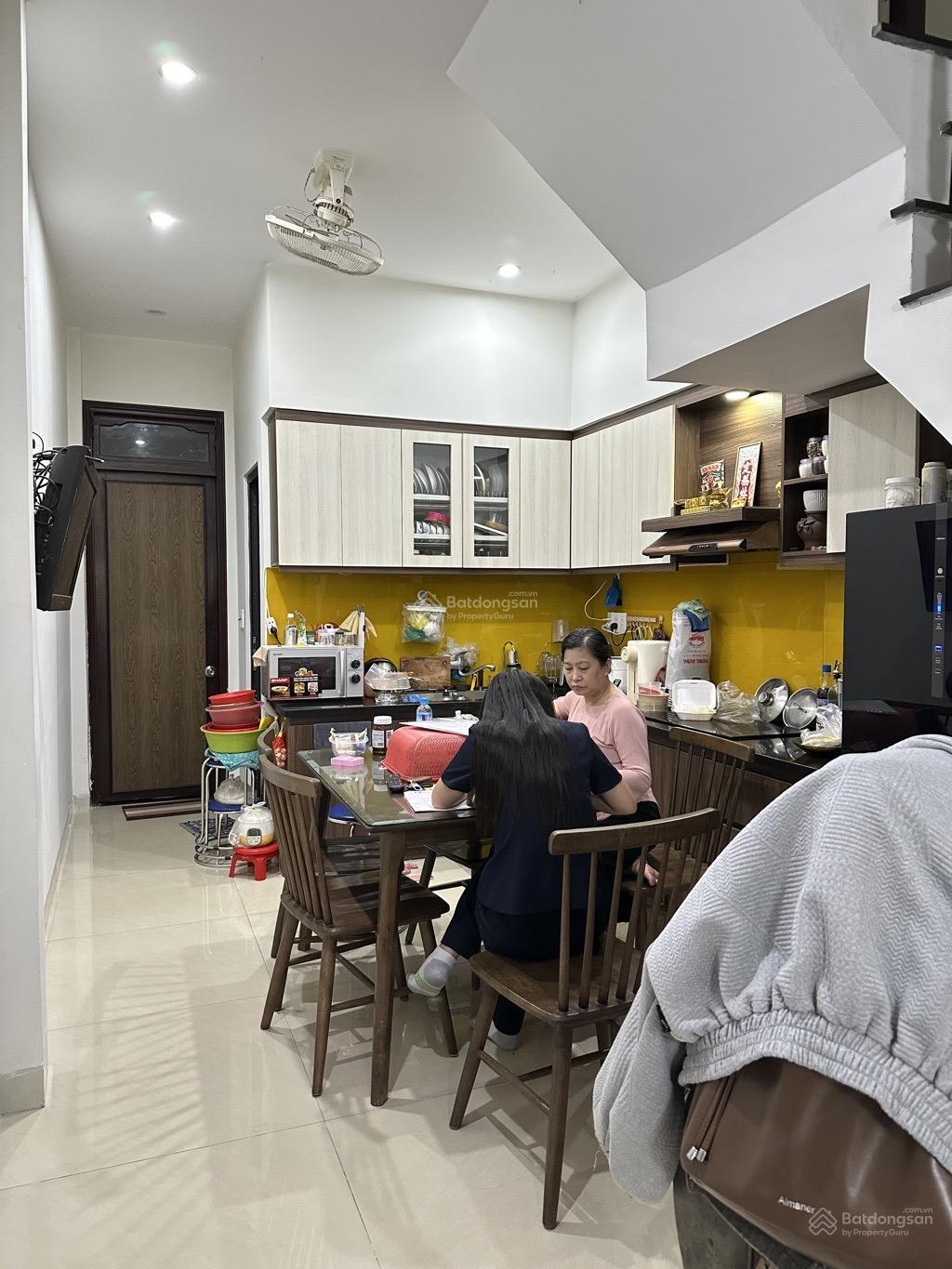 BÁN NHÀ 2 TẦNG TRUNG TÂM QUẬN HẢI CHÂU ĐƯỜNG HOÁ QUÊ TRUNG - CHỈ CÁCH NHÀ MẶT TIỀN 1 CĂN