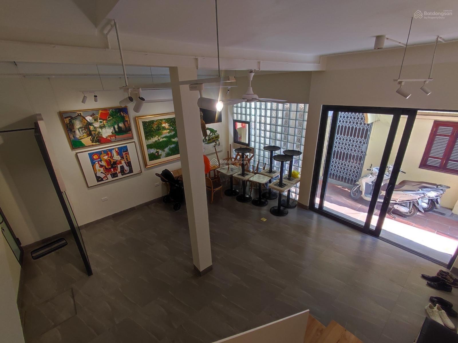 Bán nhà Hàng Bông, DT 42m x 5 tầng, mặt tiền 6.3m, 22 tỷ đồng