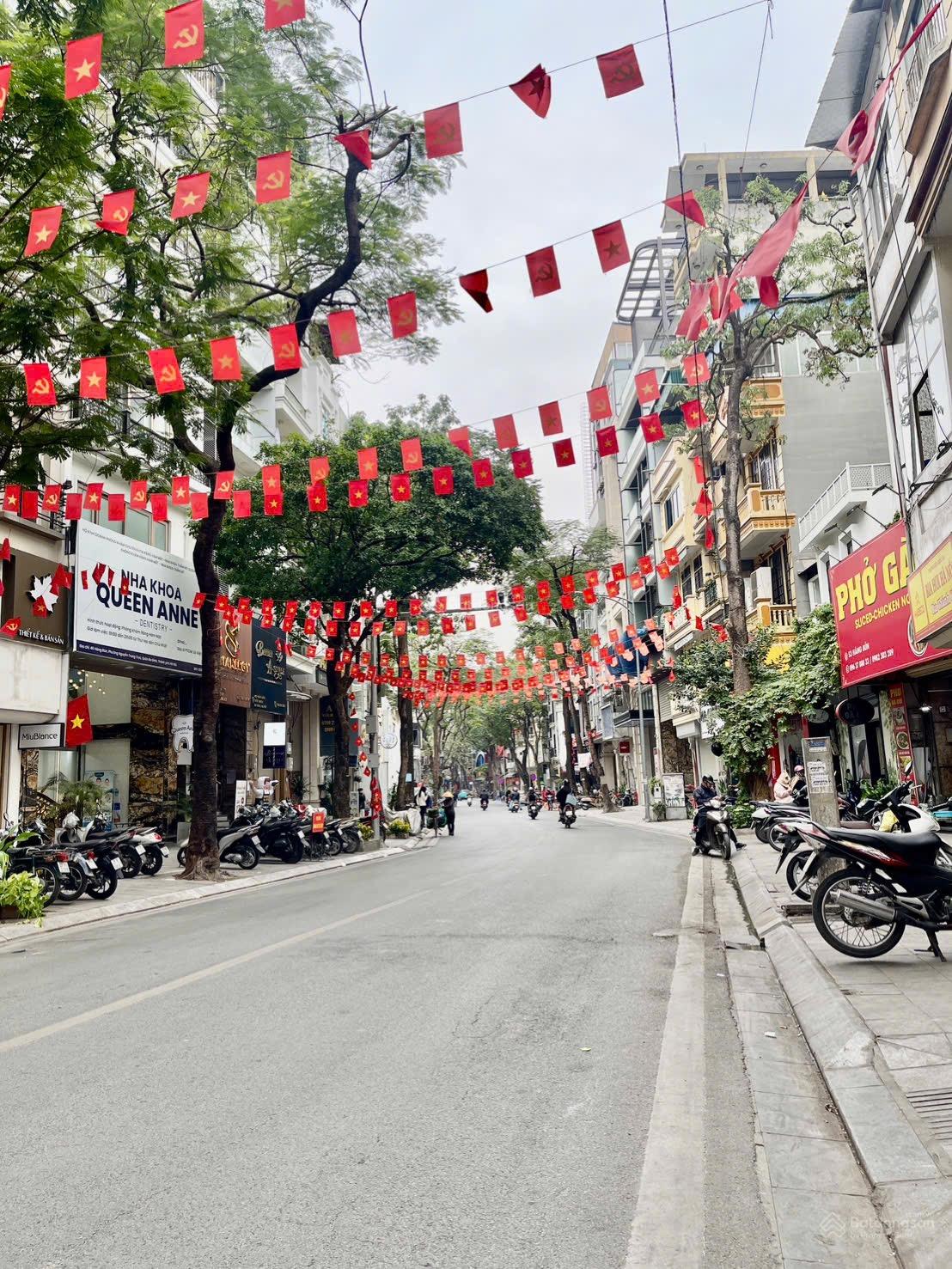 Vị trí siêu VIP Đội Cấn CHDV cao cấp dòng tiền 900tr/năm - 7 tầng thang máy full nội thất