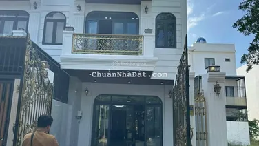 Nhà mới đẳng cấp có thang máy KDT Mỹ Gia gần sông tiện nghi và hiện đại