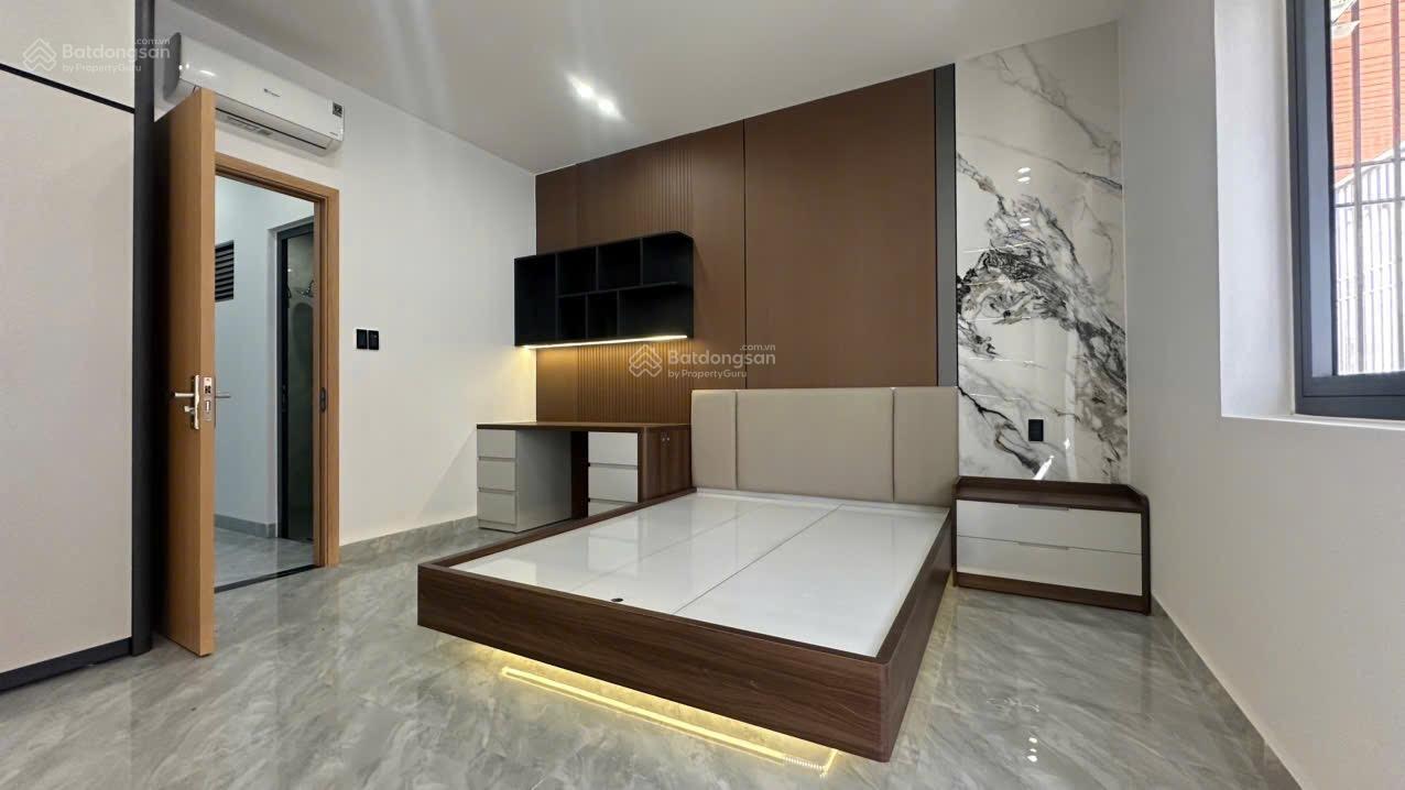 Nhà mới đẳng cấp có thang máy KDT Mỹ Gia gần sông tiện nghi và hiện đại