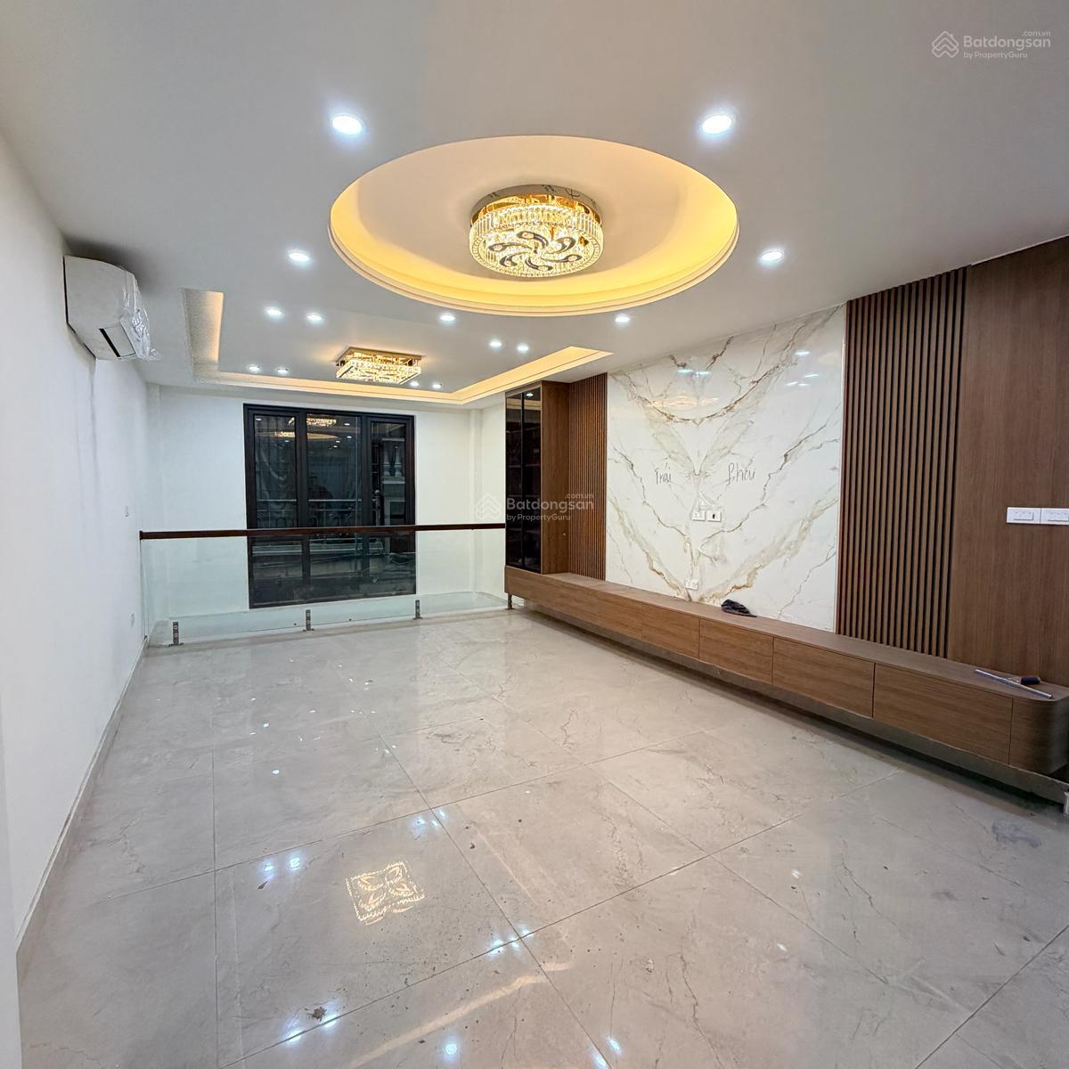 Bán nhà phân lô ô tô vào nhà, phố Cù Chính Lan, TT Thanh Xuân, 7 tầng, DT 41m2, nhỉnh 18 tỷ