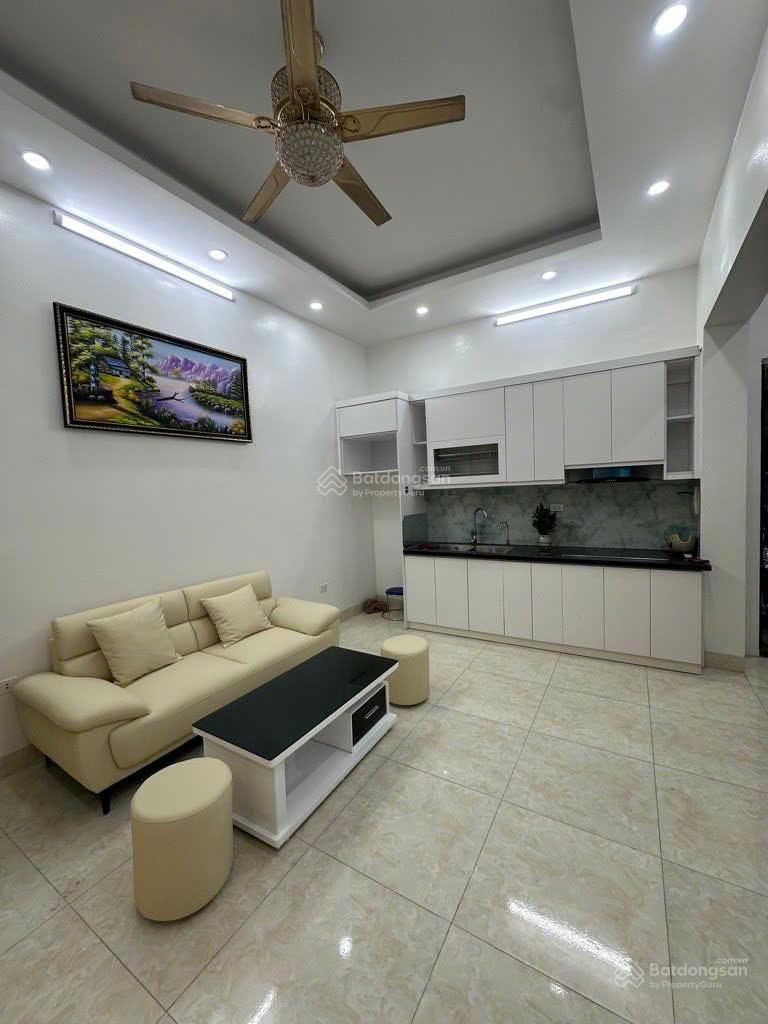 BÁN GẤP NHÀ HOÀNG MAI 33M X 4T, GIÁ 6.2 TỶ, GẦN Ô TÔ.