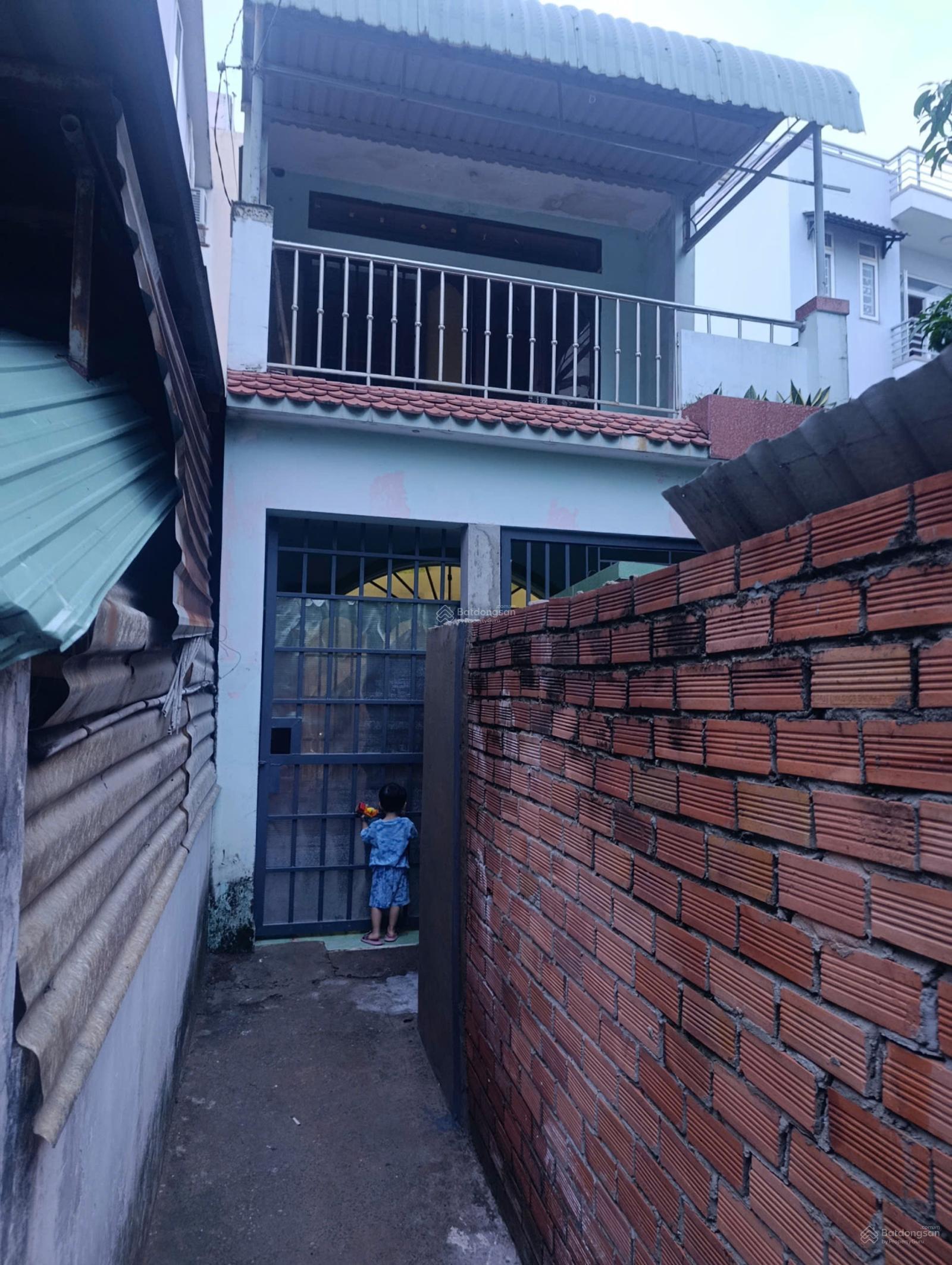 Nhà 1T1L hẻm đường 475, Phước Long B, Quận 9 DT 60m2 giá 3,65 tỷ