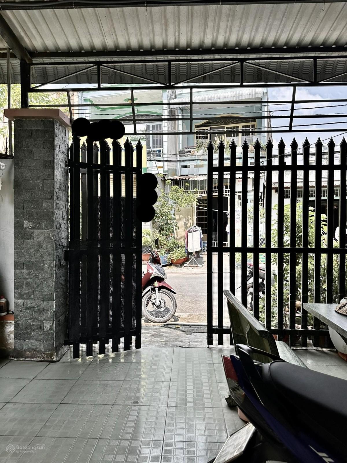 Bán nhà MT Thới Tam Thôn 10. Ngang 5 nở hậu. 89m2. 2 tầng. 5,18 tỷ.