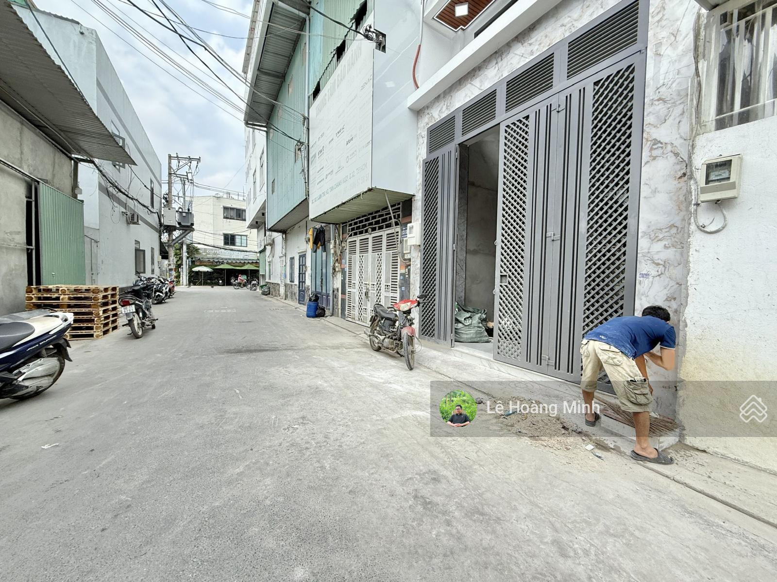 Siêu phẩm 4m x 18m, 4 tầng có thang máy 1/ hẻm nhựa 9m đường Lâm Thị Hố