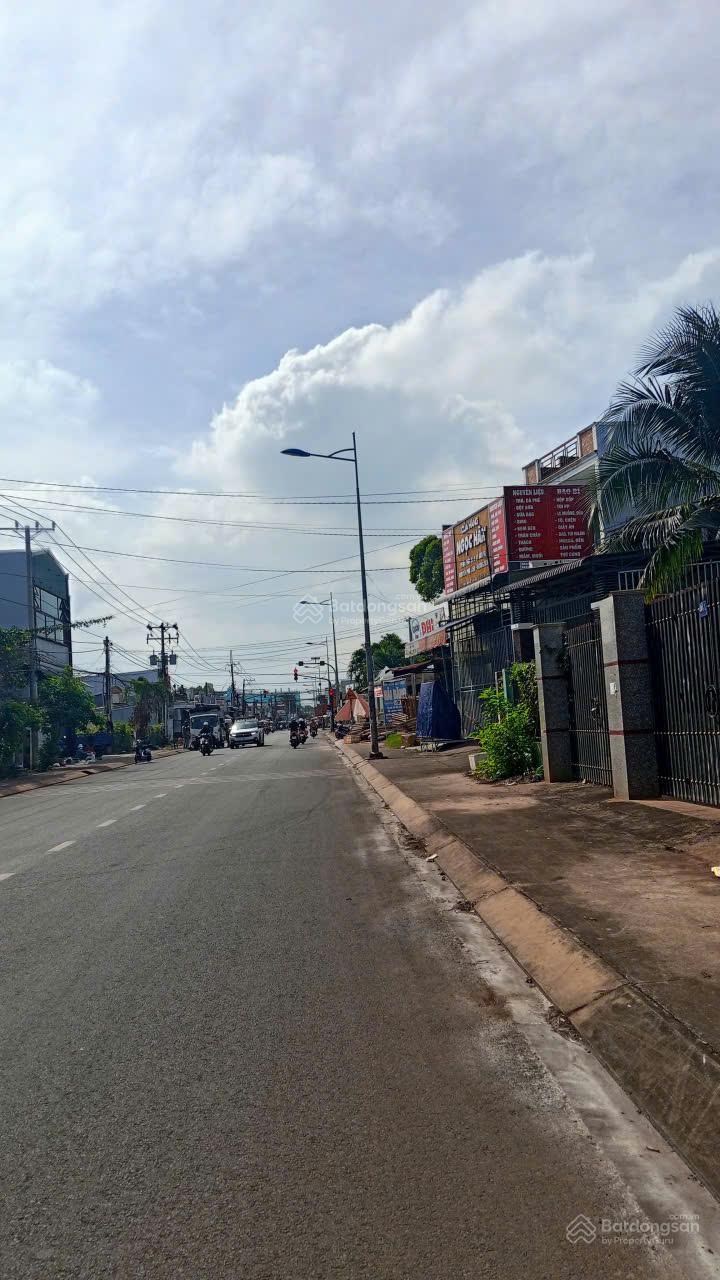 ĐẤT BÌNH LỘC TRỤC CHÍNH LÊ A MẶT TIỀN NHỰA 125m² CHỈ 690 TRIỆU ĐẤT BÌNH LỘC TRỤC CHÍNH LÊ A MẶT TIỀN NHỰA 125m² CHỈ 690 TRIỆU