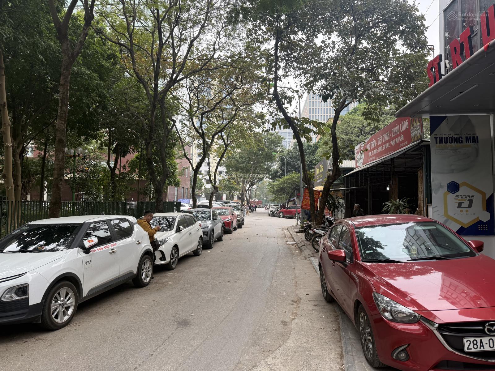 Bán siêu phẩm 147.4m2 đất mặt phố Duy Tân khu vip kinh doanh đỉnh, giá 352tr/m2, LH: 0902 132 *** Bán siêu phẩm 147.4m2 đất mặt phố Duy Tân khu vip kinh doanh đỉnh, giá 352tr/m2, LH: 0902 132 ***