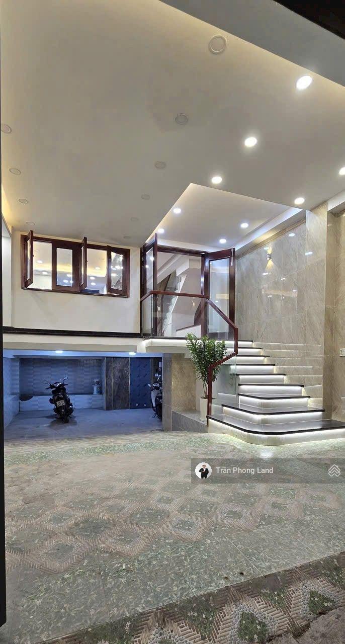 Chính chủ gửi bán nhà góc 2 mặt tiền 20 Trần Hữu Trang, P11, Q. Phú Nhuận, 5.5x12m, 0938 140 ***