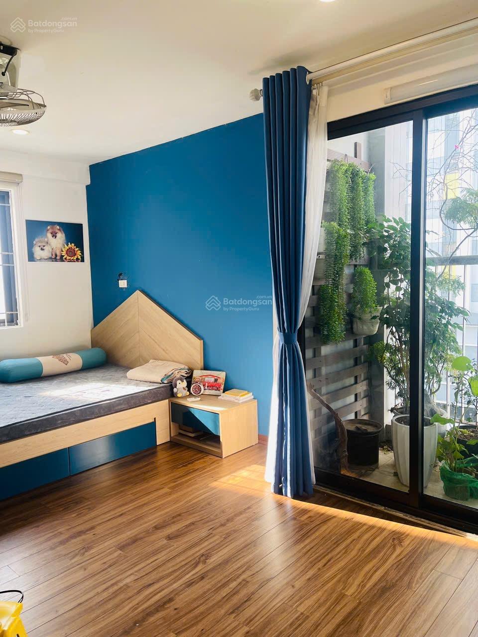 Bán gấp căn hộ VIP nhất Linh Đàm B1 HUD2 Tây Nam Linh Đàm thông thủy 101m2 3PN full đồ giá 8.6 tỷ