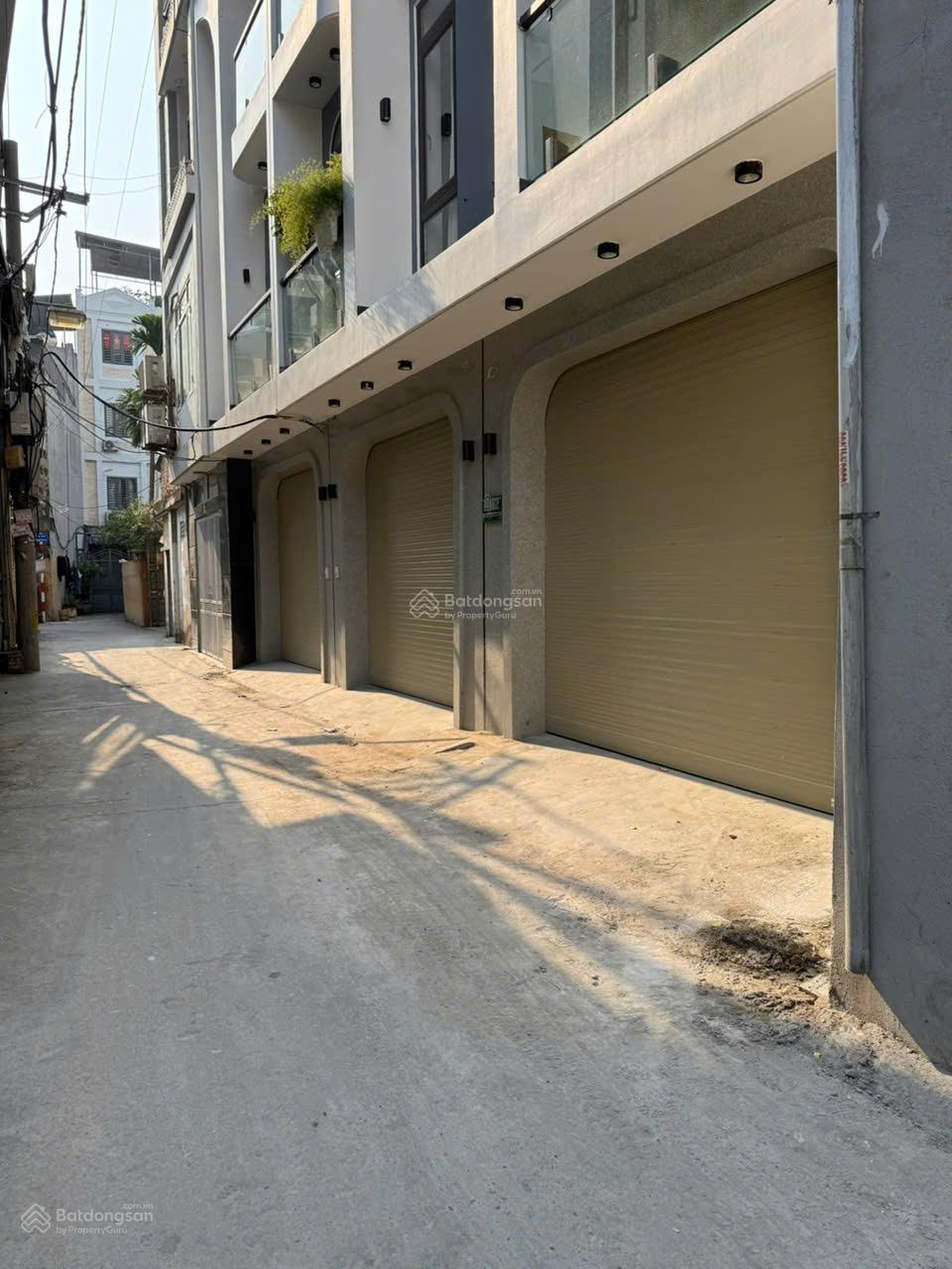 CẦN BÁN NHÀ THẠCH BÀN LONG BIÊN HÀ NỘI.