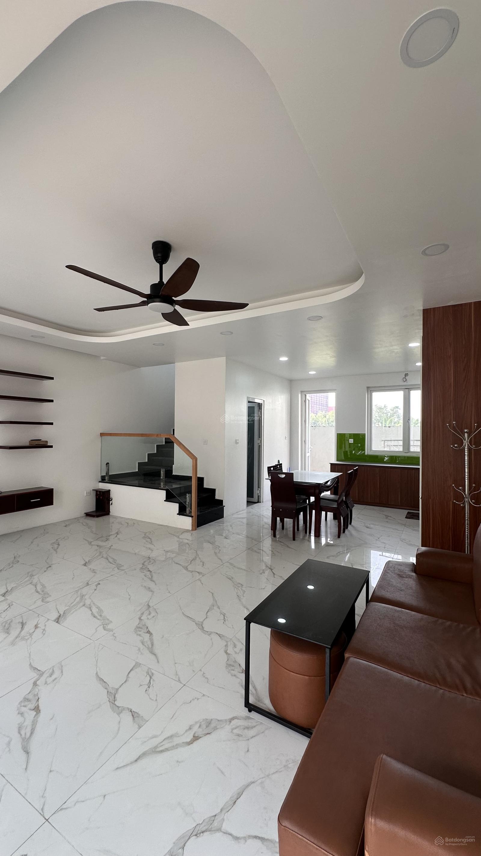 Cho thuê BT 3PN, 3 tầng, 90m2, giá 12 triệu, tại Dragon Village, Phú Hữu, Q9, HCM