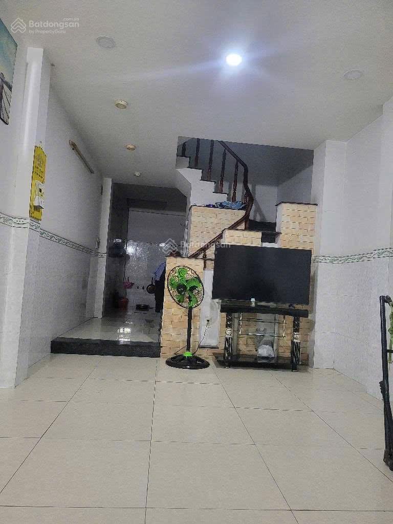 BÌNH TÂN - GẦN NGÃ TƯ BỐN XÃ - 56M2 - 3TẦNG - 4PN - HXH - GIÁP TÂN PHÚ - SỔ RIÊNG .