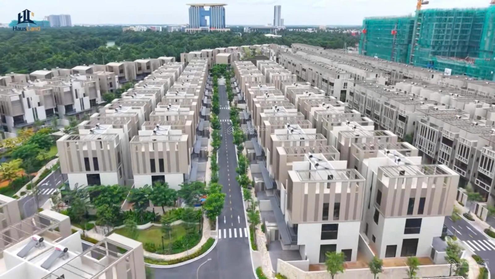 Bán nhà phố vị trí đẹp xuất sắc tại The Orchard, Trường Sa, Hòa Phú, Thủ Dầu Một. 90m2. 10 tỷ