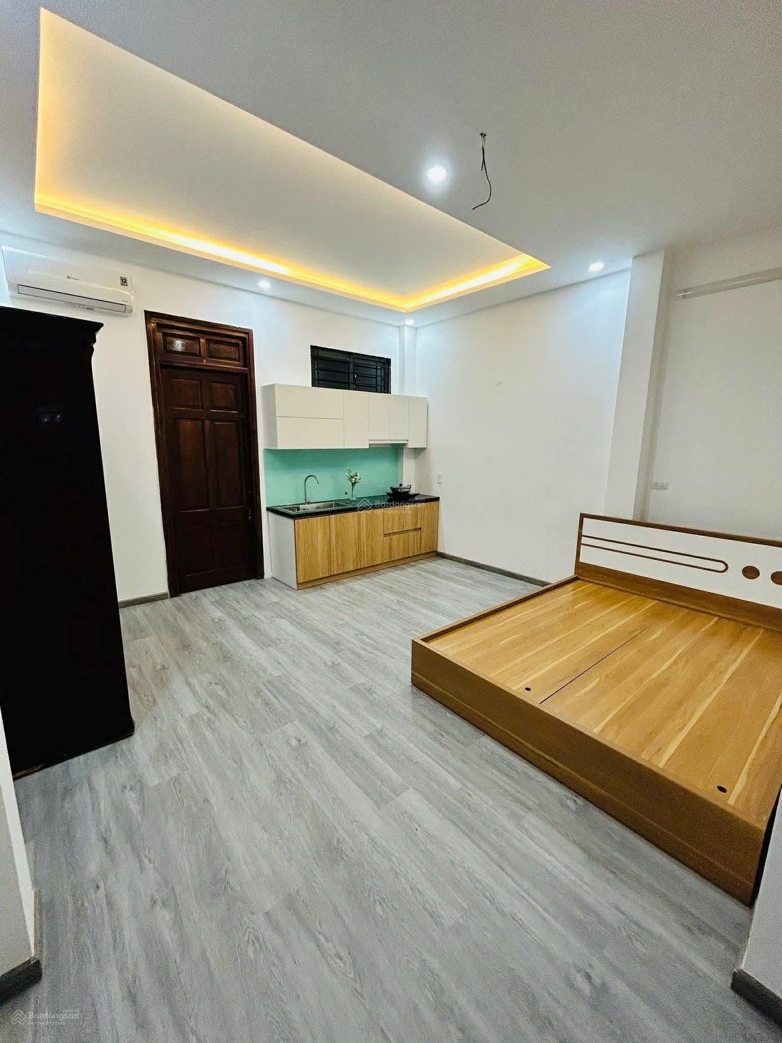 Cho thuê nhà 3 tầng kiệt đường nhựa ô tô tránh nhau đường Hải Hồ, Quận Hải Châu. 18tr/ tháng.
D