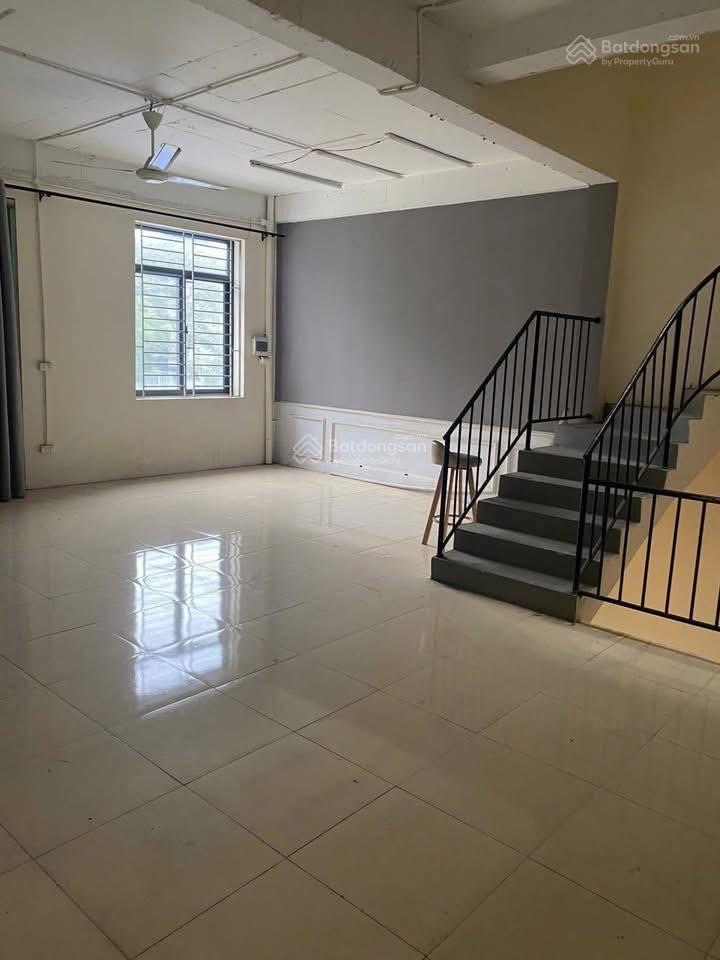 Cho thuê nhà Hà Đông, 120m2x4 tầng, 18tr, 0888 516 ***