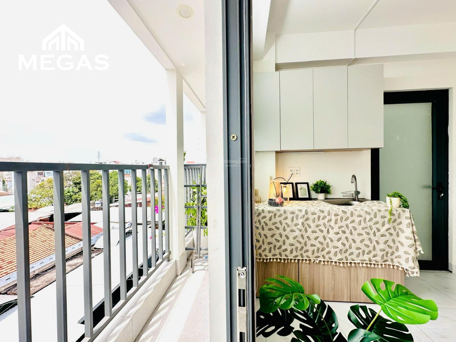 Căn hộ full nội thất - ban công ngay Phan Văn Hớn - Tô Ký - CVPM Quang Trung