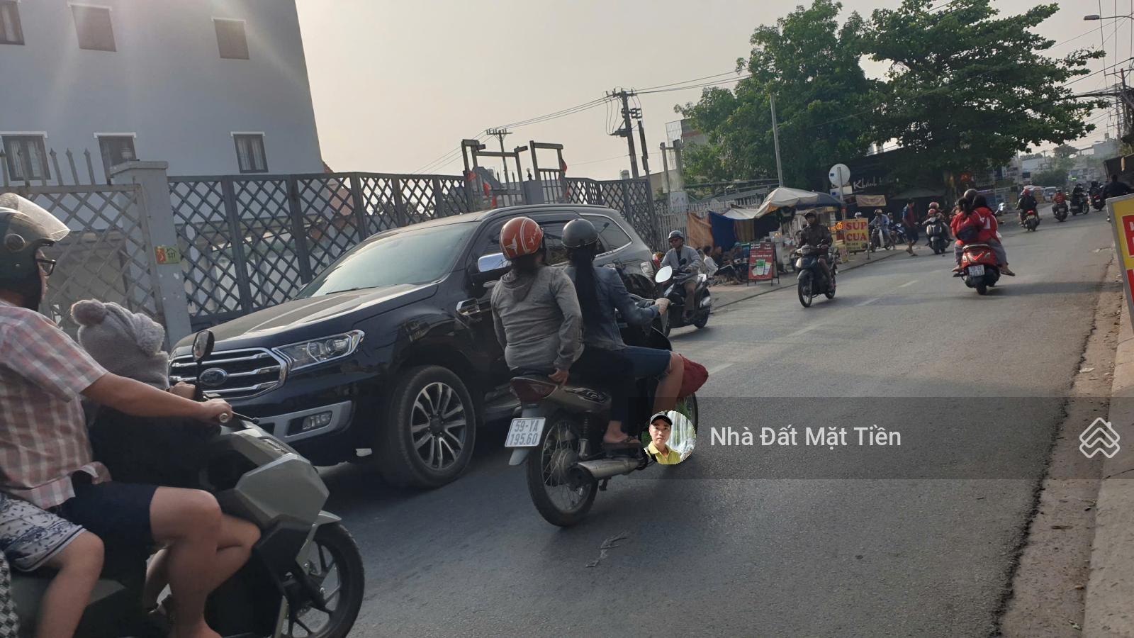 Hot - bán 03 lô liền kề 5m*35m, mặt tiền Trần Văn Mười, ngay ngã 3 XTT7 ra chợ đầu mối Hóc Môn