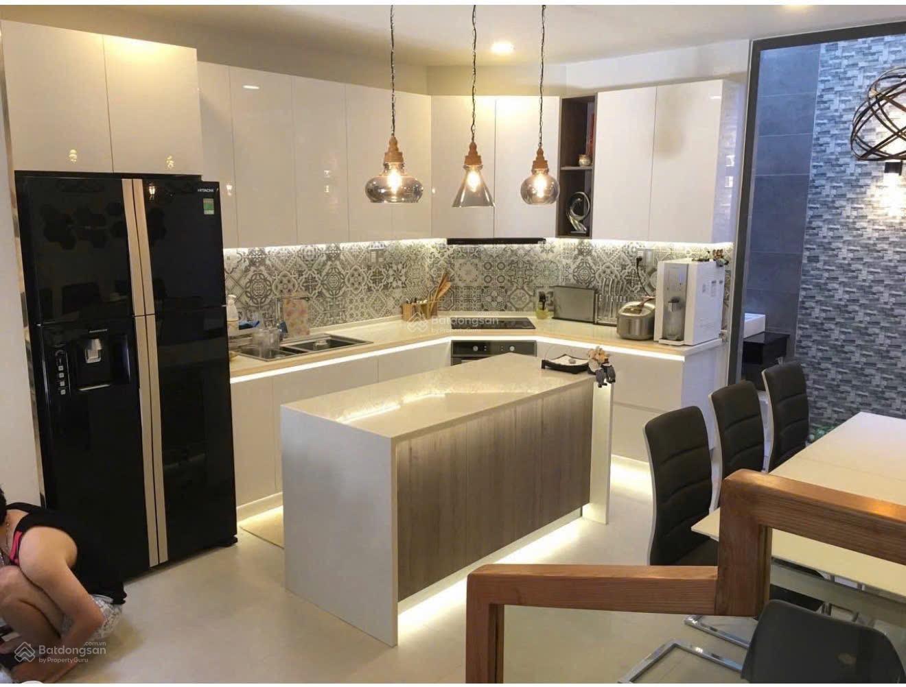 Nhà phố KDC tên lửa 5x19m xây 4 tầng dòng tiền 25tr/th Giá tốt 11.5 tỷ TL Chính chủ