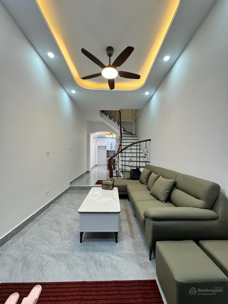 Nhà phố Ngọc Khánh, 10 ra mặt phố oto tránh, dân xây 36m*5T full NT khách về ở ngay đón tết