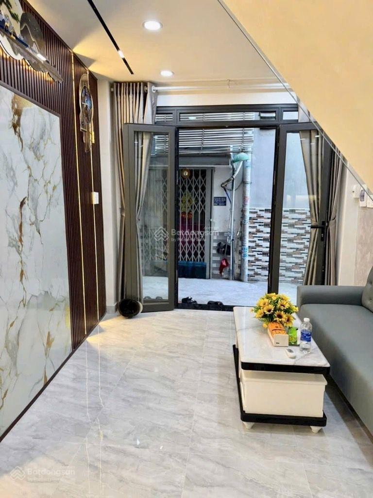 3.15 TỶ SỔ HỒNG RIÊNG HOÀN CÔNG NHÀ 2 TẦNG HUỲNH TẤN PHÁT VÀO Ở NGAY