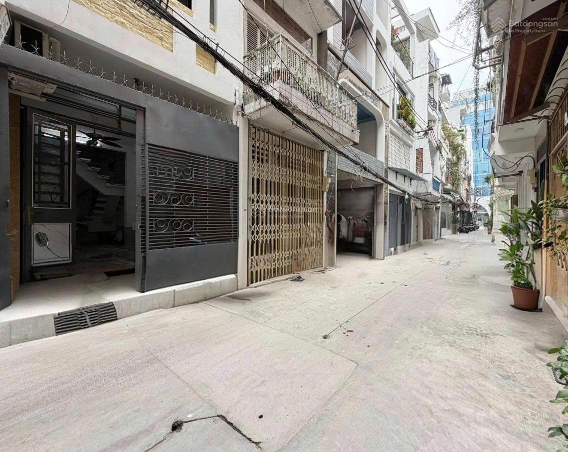 Hẻm thông, xe hơi đến nhà - Nguyễn Đình Chiểu Quận 3 - 37m2, 5 tầng, 7PN.