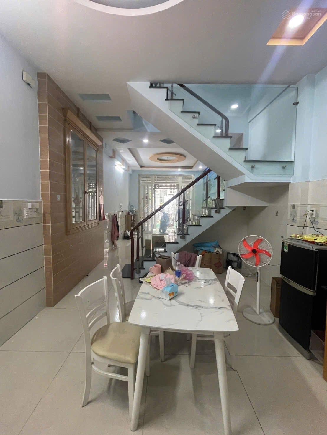 Bán nhà Hương Lộ 2 . Dt 4* 14 m cn 55 m2 nhà đẹp hẻm đẹp giá 5 ty350 Tl