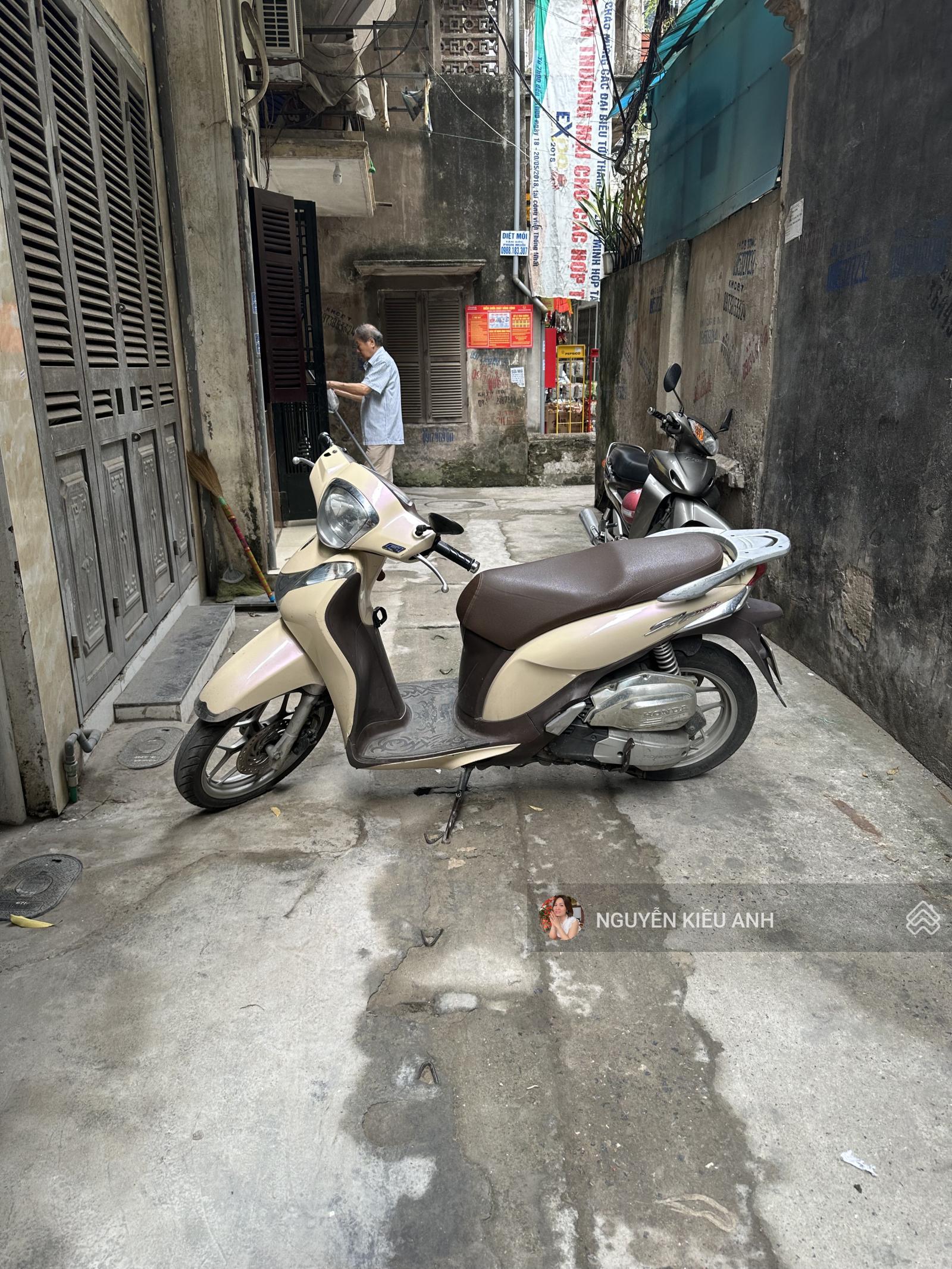 Bán nhà kim ngưu cách ô tô 30 m 59 m -4 T - MT 4m trc nhà SH QUAY ĐẦU , ngõ thông sdcc A4 giá TT