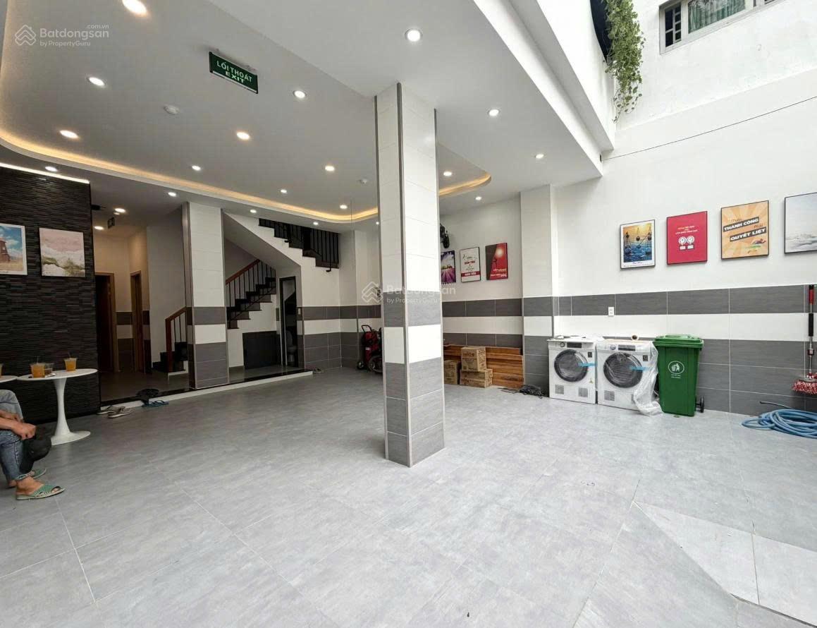 Hẻm xe hơi 7 chỗ - Cao Thắng Phường 12 View Hà Đô - 101m2 ngang 6.3m 14 phòng cao cấp.