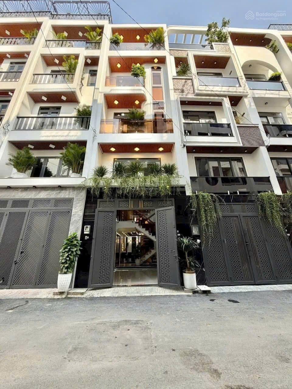 Chủ gửi Bán 3 căn nhà phố sẹc ngắn đường Thạnh Xuân 25, P.Thới An mới Q12
- DT: Ngang 4M, Dài 15