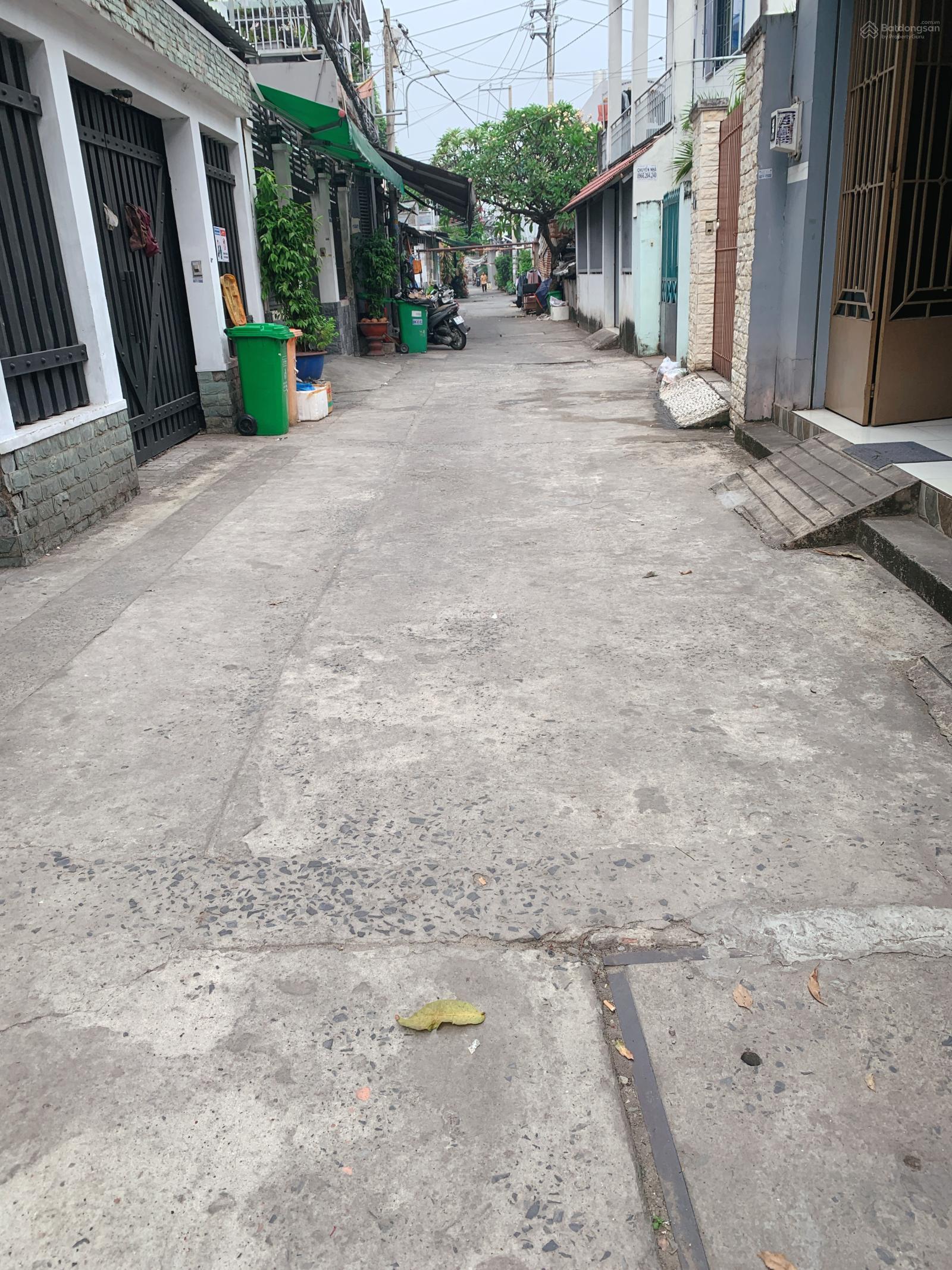 Bán nhà 1 trệt 1 lầu 4,6m x 16m. Hẻm ô tô vào nhà Trường Chinh. Giá 5 tỷ 1