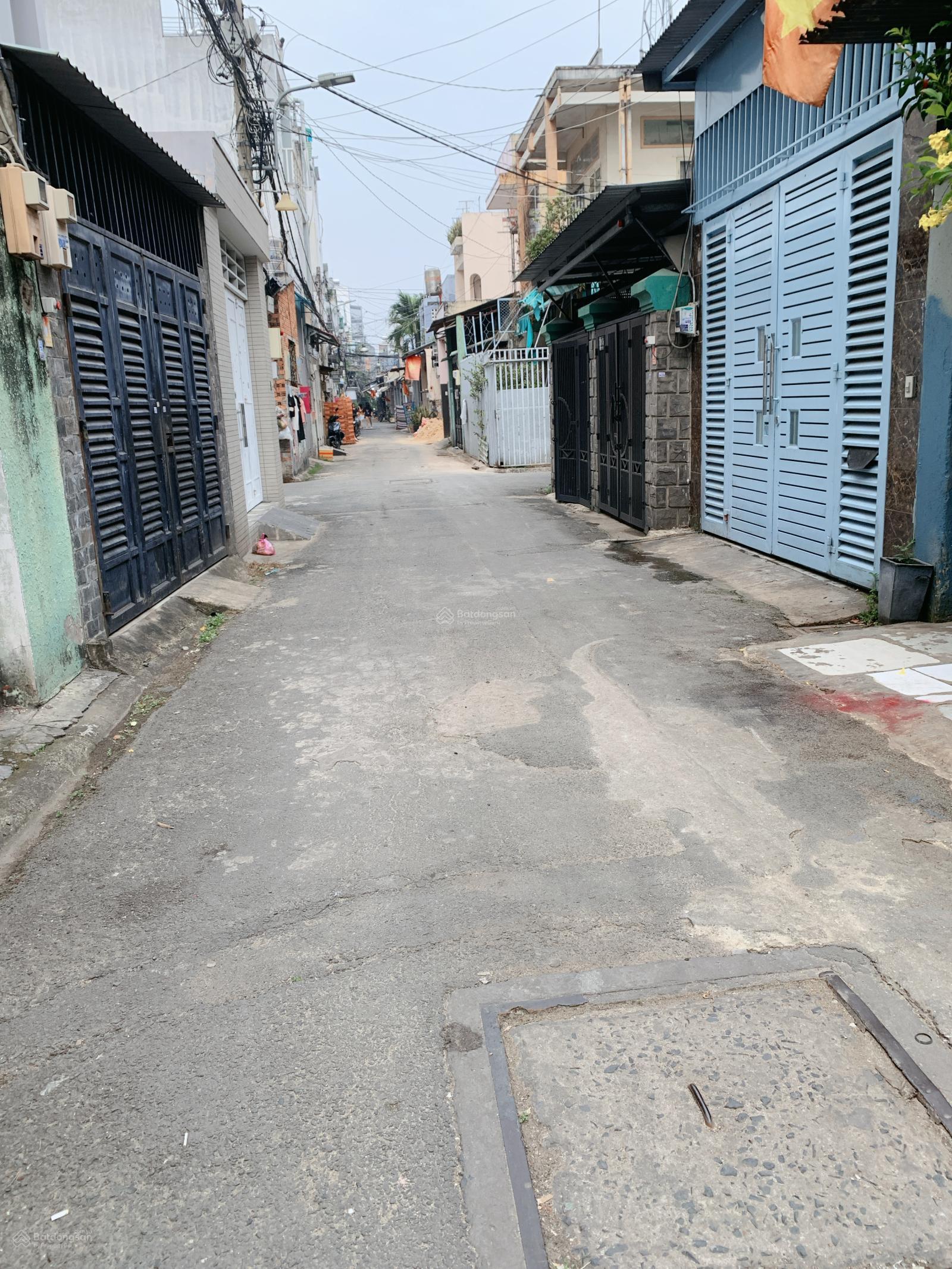 Bán nhà 1 trệt 1 lầu 4,6m x 16m. Hẻm ô tô vào nhà Trường Chinh. Giá 5 tỷ 1