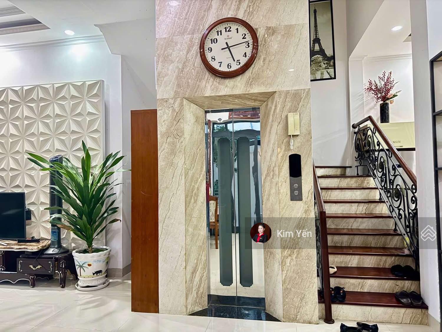 Bán Biệt Thự 3 tầng , sổ hồng trao tay , Hiếm có , khu đô thị Phước Long