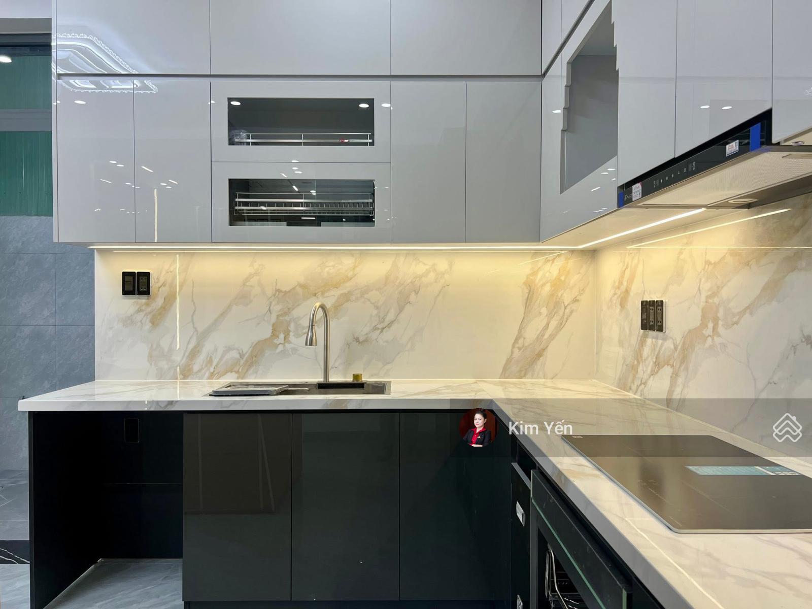 BÁN NHÀ 4 tầng mới xây kiến trúc hiện đại , có thang máy , khu đô thị Mỹ Gia