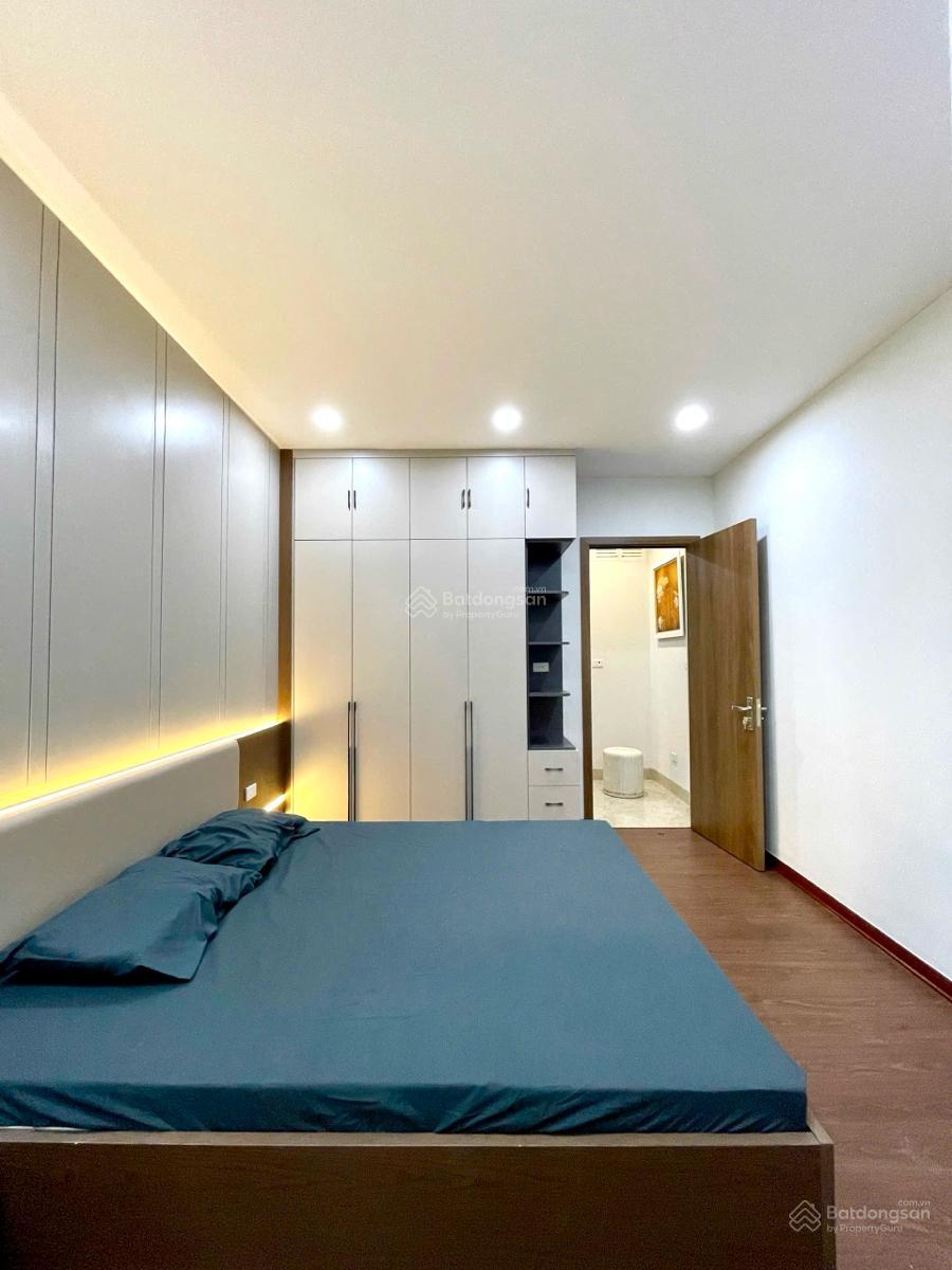 Bán nhà Hoàng Hoa Thám, ngõ nông rộng, trước nhà 3m, 20 ra phố, dân xây 35m*5T full NT về ở ngay