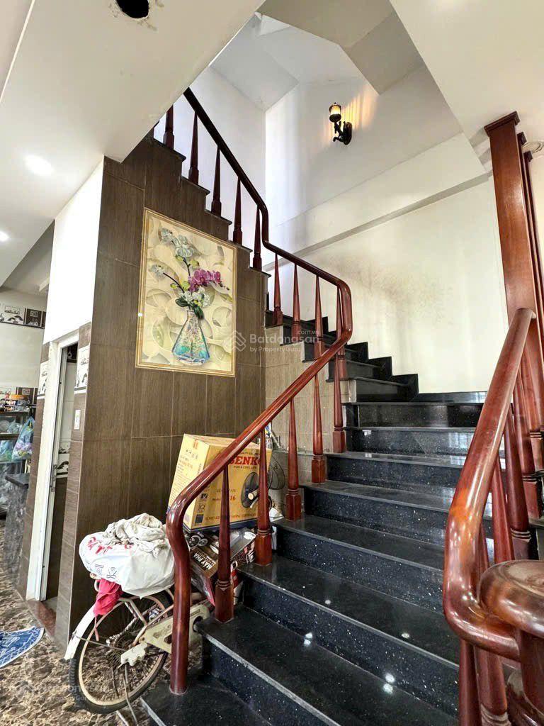 Mặt tiền kinh doanh sầm uất Biệt thự lô góc ngang 6.6m, vỉa hè rộng phù hợp làm văn phòng hoặc Spa Mặt tiền kinh doanh sầm uất Biệt thự lô góc ngang 6.6m, vỉa hè rộng phù hợp làm văn phòng hoặc Spa