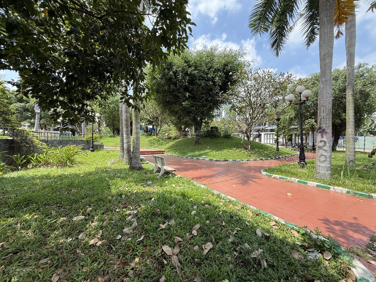 Bán Đất Nền Dự Án Dương Hồng giá 7,5 tỷ, 95m2, gần công viên , nhiều tiện ích, Bình Chánh, HCM