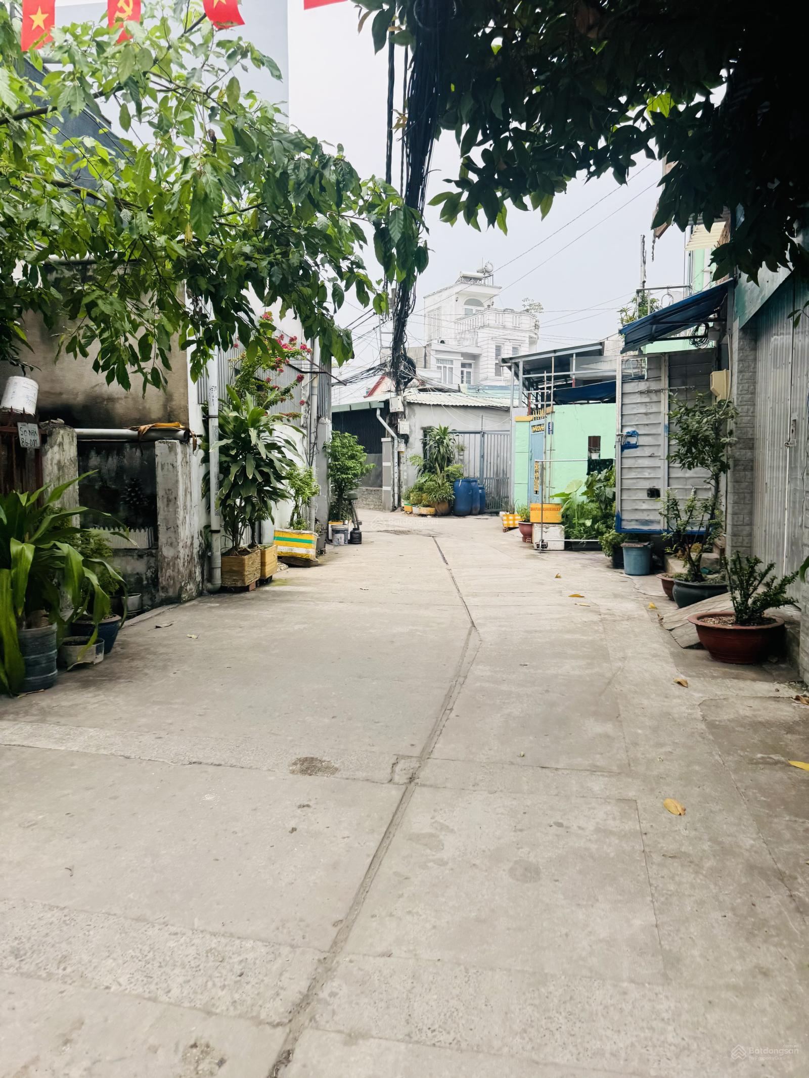 Cần bán lô đất thổ cư hẻm xe oto đường 13 ra Lê Văn Thịnh, Phường Cát Lái, Q2 cũ