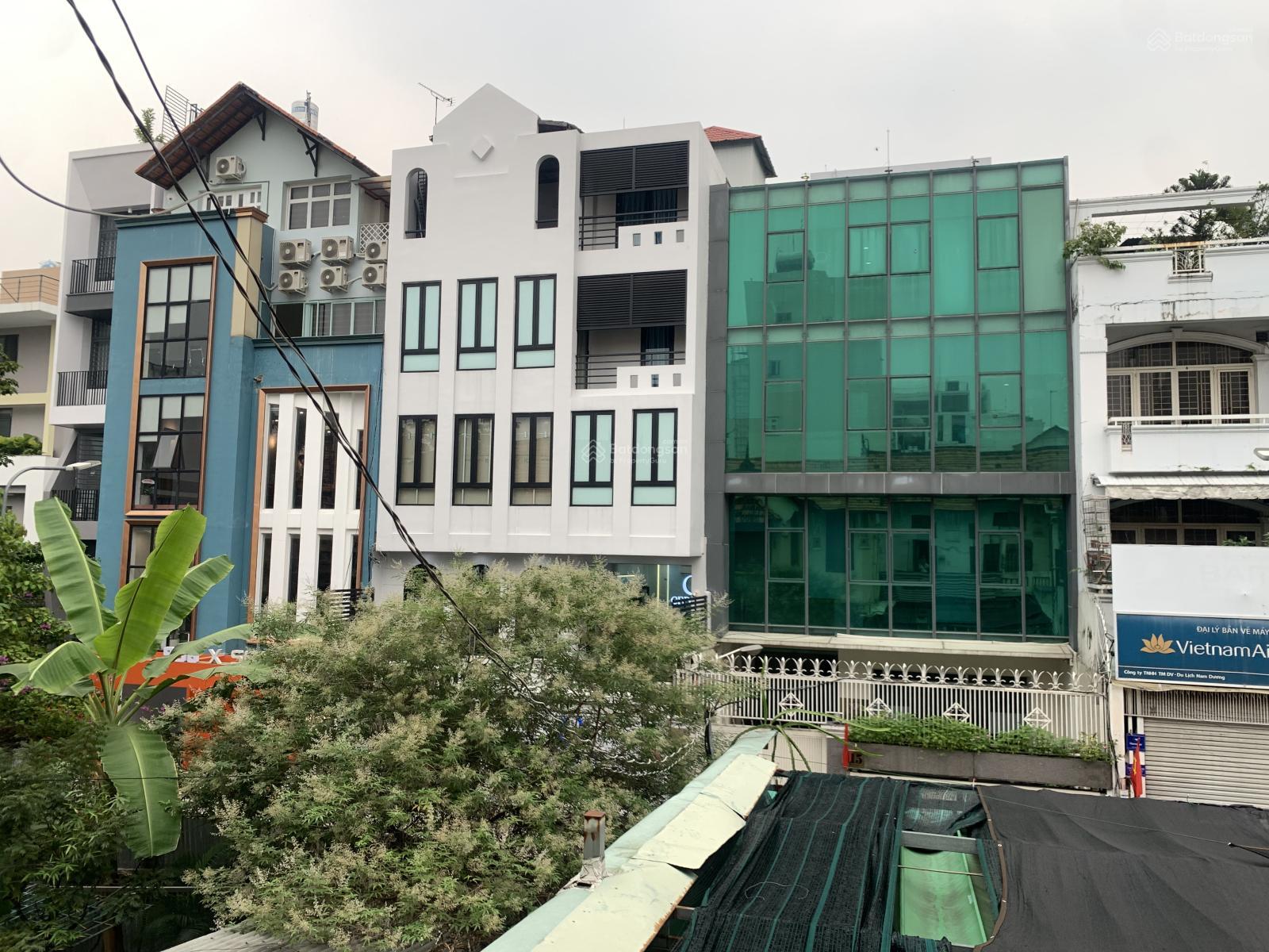 Nhà biệt thự Pháp cổ Quận 1, đường đẹp 2 chiều, sân trước sau, DT 166m2 ngang 8m, chỉ 55 tỷ