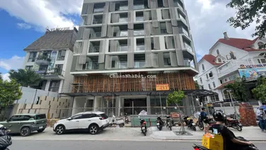 Chính Chủ Bán Giá Rẻ 78 tỷ, NGANG 13m! Nhà góc 2 mặt tiền ngay Xuân Thủy- DT: 13x37m- XD: Hầm 7Tầng