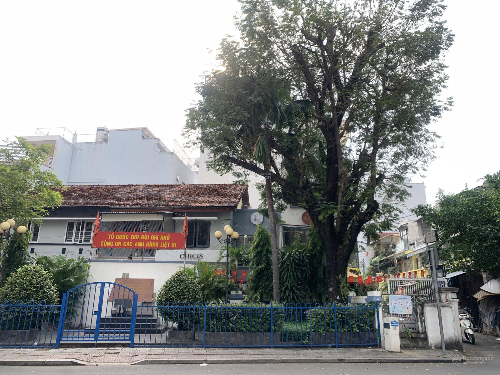 Nhà biệt thự Pháp cổ Quận 1, đường đẹp 2 chiều, sân trước sau, DT 166m2 ngang 8m, chỉ 55 tỷ